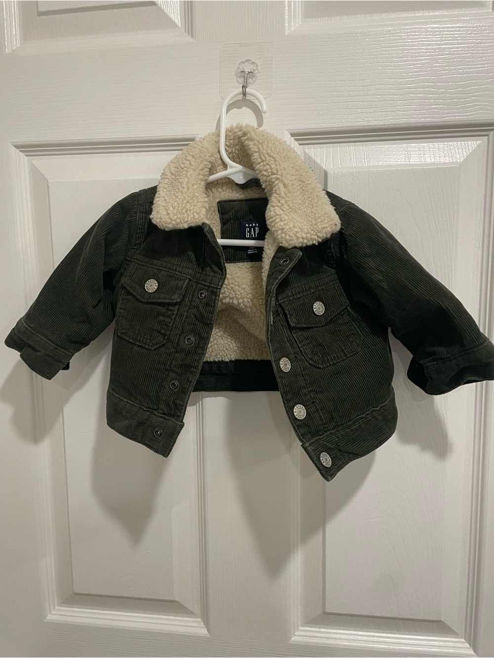 Gap kids Sherpa lined corduroy olive green jacket 0-6 months